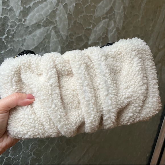 NWOT STAUD Bean Shearling Teddy Bear Cream Shoulder Convertible Bag Clutch Purse - Picture 7 of 12